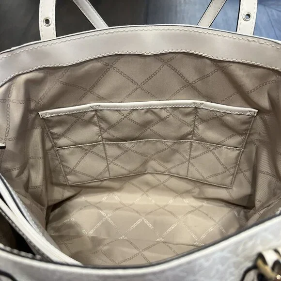 Michael Kors Voyager East West Signature Tote Off White - Used - Picture 8 of 12